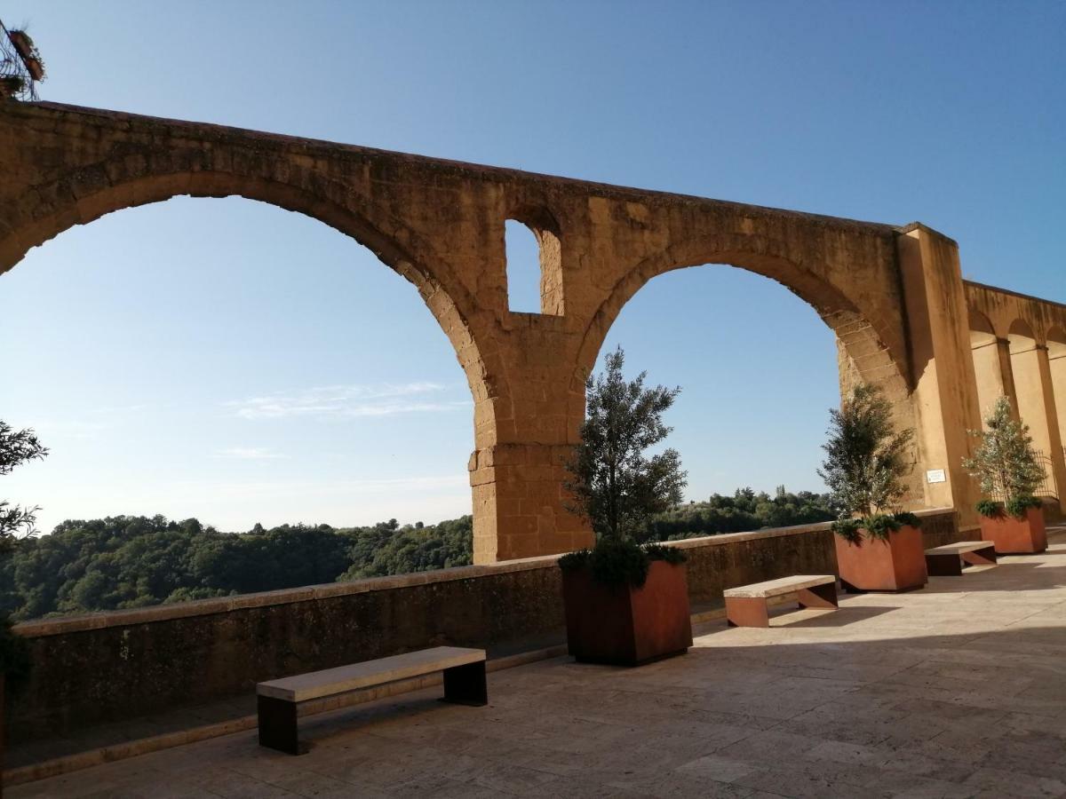 Km 0 dal Centro Hotel Pitigliano Bagian luar foto