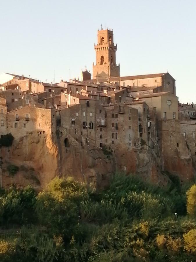 Km 0 dal Centro Hotel Pitigliano Bagian luar foto